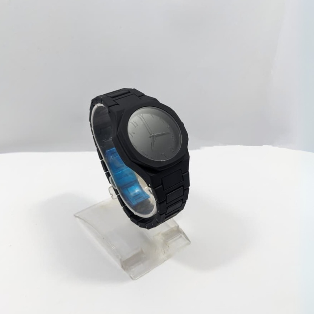 Black Aura Watch